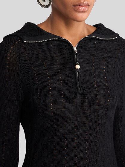 KNIT TOP WITH HOOD AND PUNCHED DETAIL