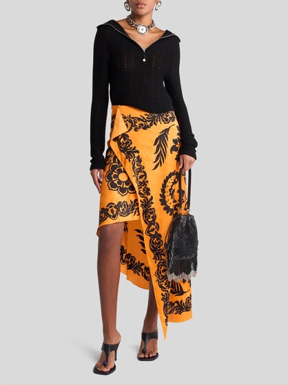 KNIT TOP WITH HOOD AND PUNCHED DETAIL