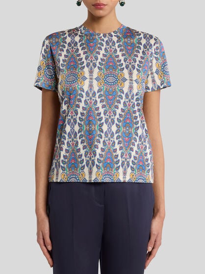 T-SHIRT WITH MEDALLION AND PAISLEY MOTIF