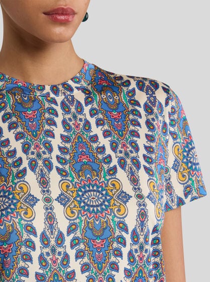 T-SHIRT WITH MEDALLION AND PAISLEY MOTIF