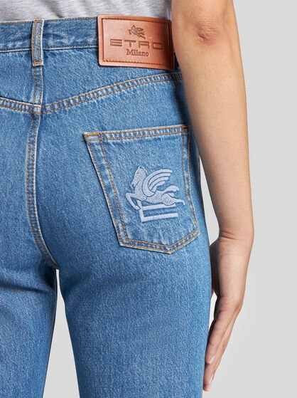 REGULAR-FIT JEANS