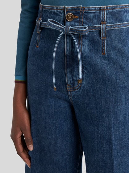 CULOTTE JEANS WITH BELT AND EMBROIDERY