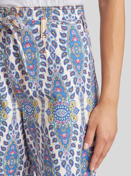 CULOTTE JEANS WITH BELT AND MEDALLION/PAISLEY MOTIF