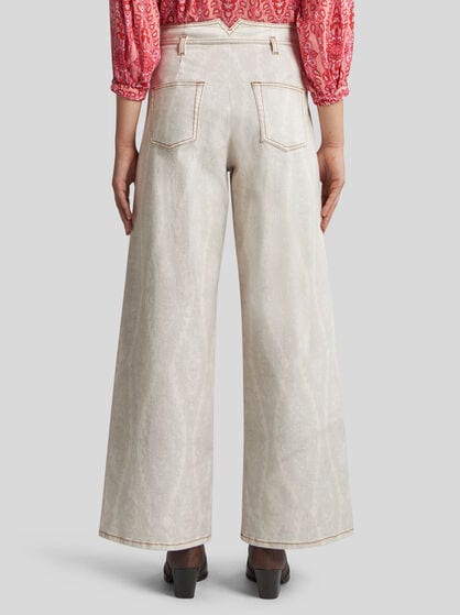 CULOTTE JEANS WITH BELT AND MEDALLION/PAISLEY MOTIF
