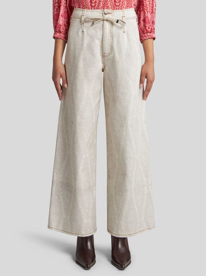 CULOTTE JEANS WITH BELT AND MEDALLION/PAISLEY MOTIF