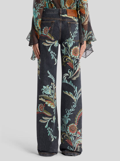 FLARED JEANS WITH DAFFODIL PRINT