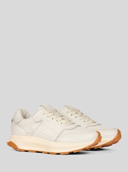 RUNNING SNEAKERS WITH PEGASO