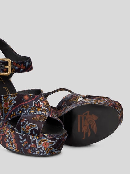 PRINTED VELVET PLATFORM SANDALS
