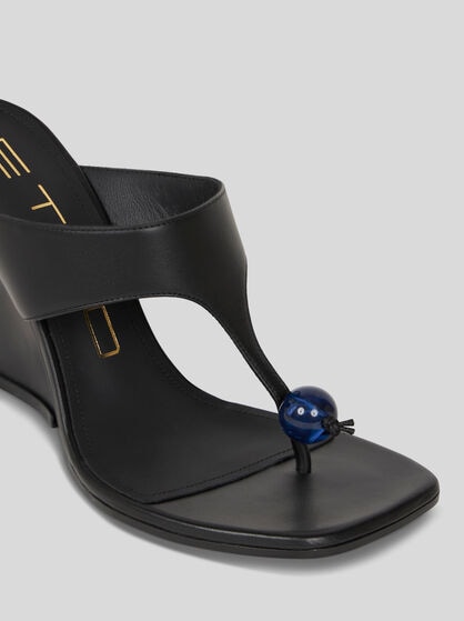 THONG SANDALS WITH WEDGE
