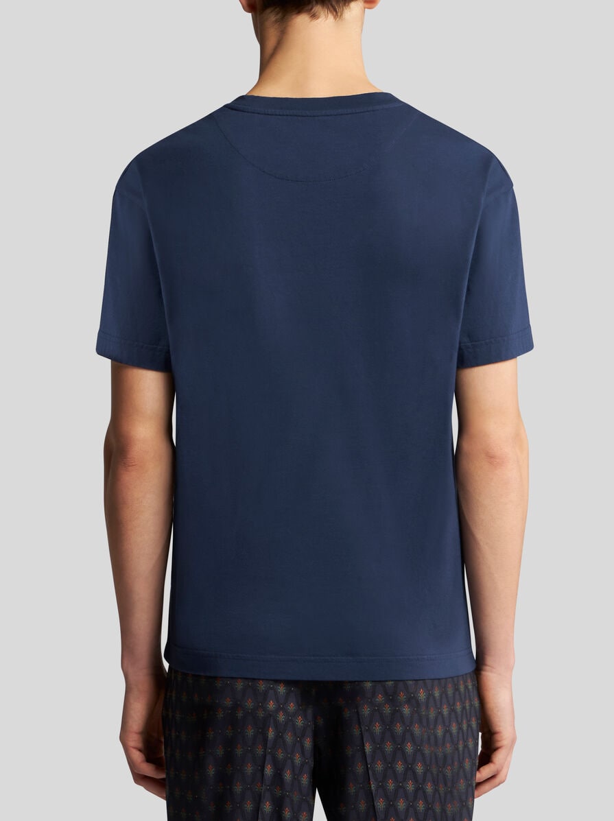 Tシャツ・カットソー ETRO FW23 T-SHIRT WITH PEGASUS EMBROIDERY (1Y525_97300003) ETRO Pegaso Embroidered Cotton T-shirt | White | FARFETCH
