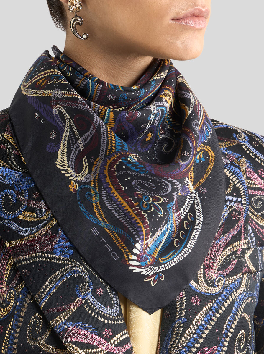 SILK SCARF WITH PAISLEY FOLIAGE MOTIF | Scarves and Silk | ETRO