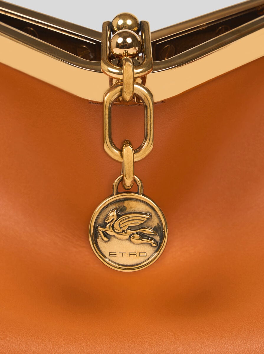 ETRO ヴェラ スモール レザーショルダーバッグ ベージュ ETRO ヴェラ スモール レザーショルダーバッグ ベージュ (ETRO