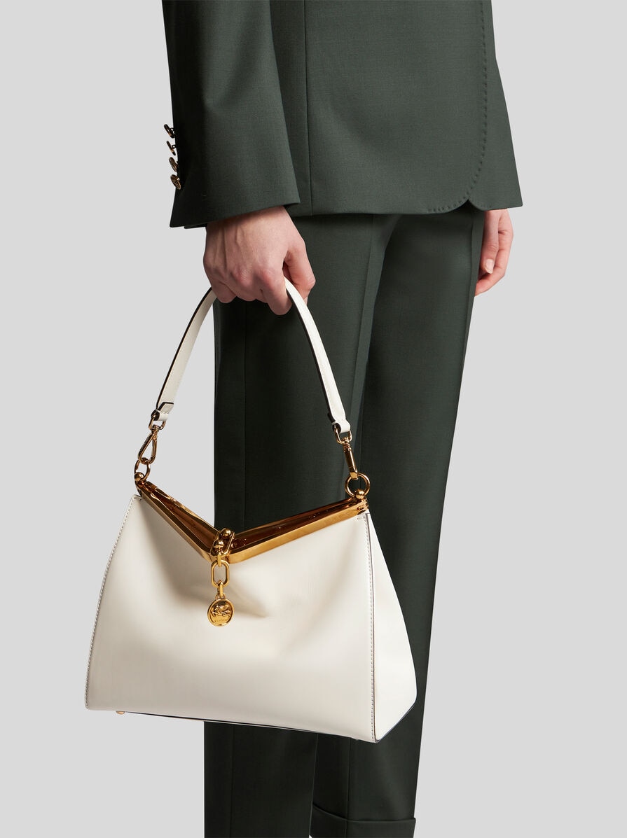 ショルダーバッグ・ポシェット ETRO Woman Shoulder bag Leather WP1B0002AU022 M0021 MEDIUM VELA BAG | Etro Vela | ETRO