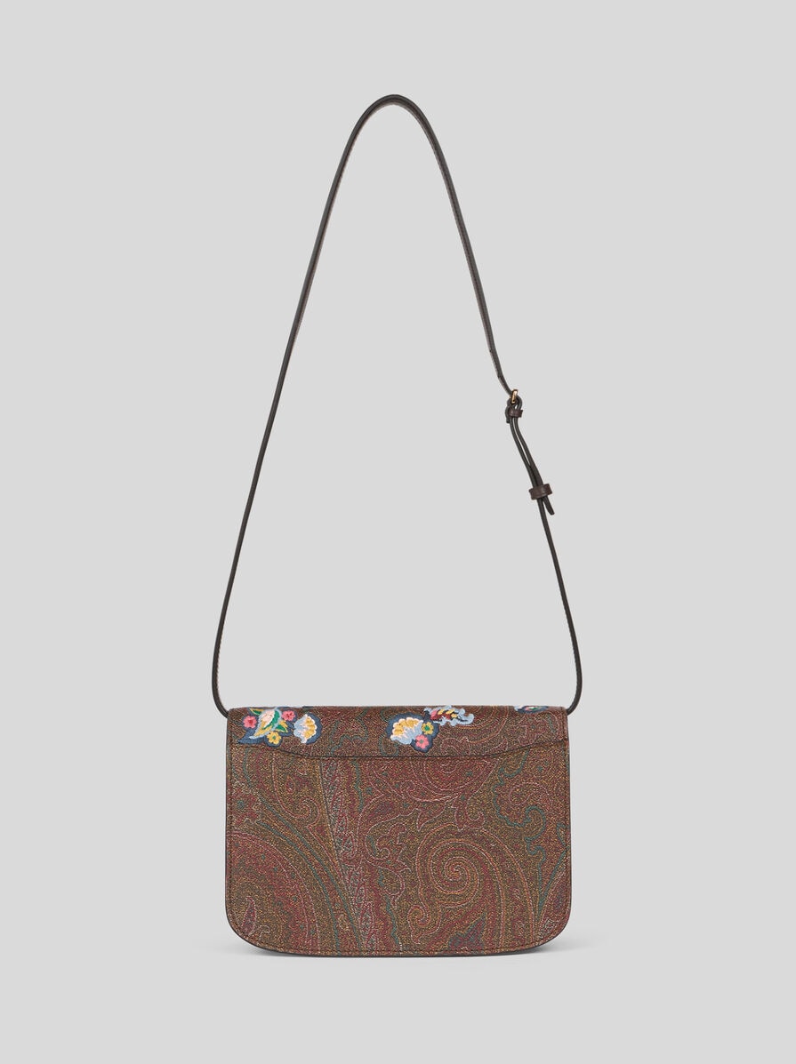 【関税&送料込】Etro Crossbody Etro Essential S Arnica Pelle SMALL ETRO ESSENTIAL ARNICA CROSSBODY BAG WITH EMBROIDERY