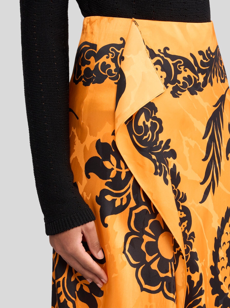 ETRO ステンシル フローラル プリント アシンメトリー スカート ステンシル フローラルプリント アシンメトリー スカート | エトロ