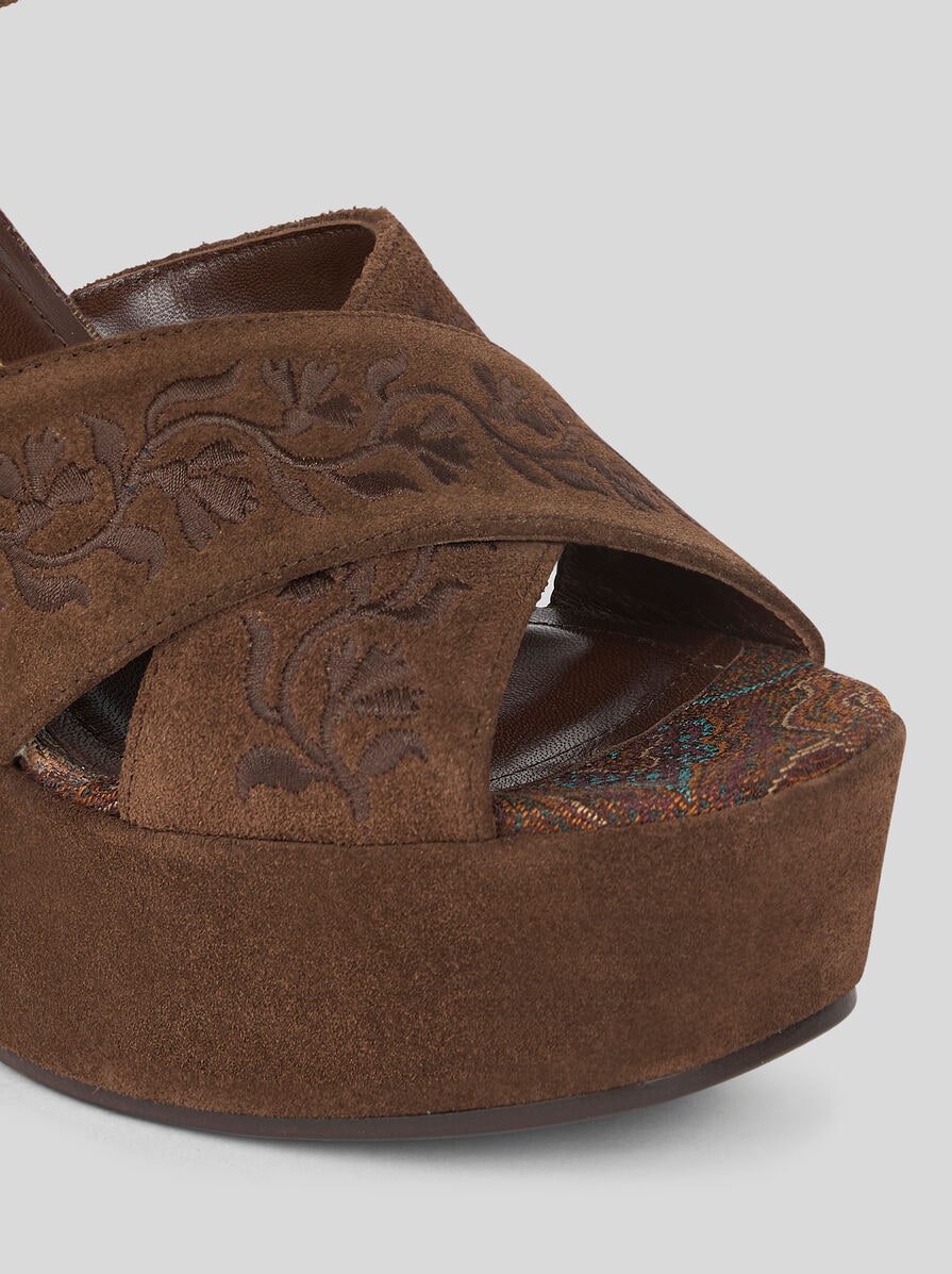 SUEDE PLATFORM SANDALS WITH EMBROIDERY